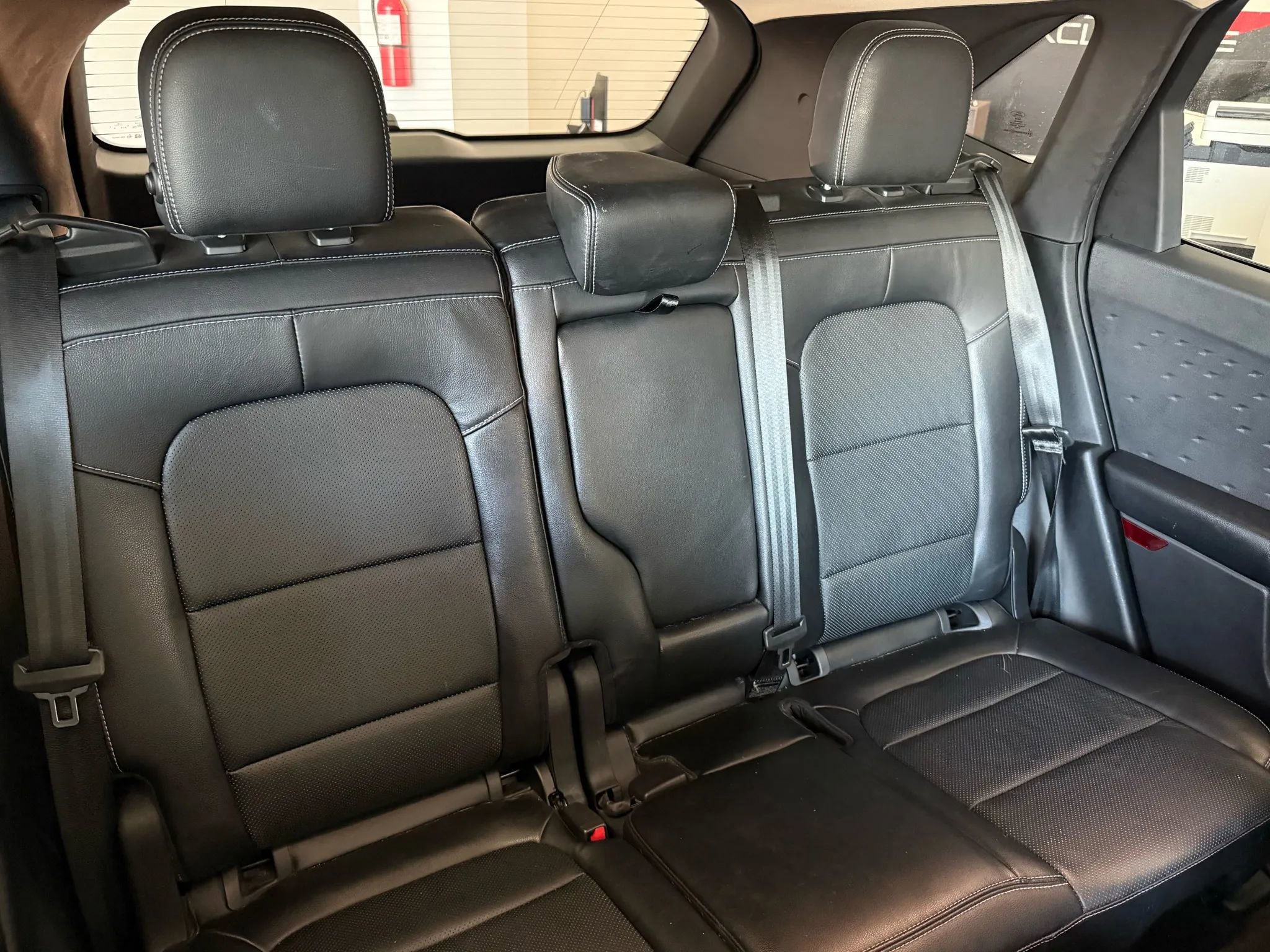 Used 2020 Ford Escape Titanium w/ Titanium Premium Package 2.0 image 23