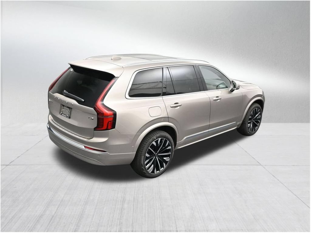 New 2026 Volvo XC90 T8 Plus w/ Protection Package Premier AWD/4WD image 17