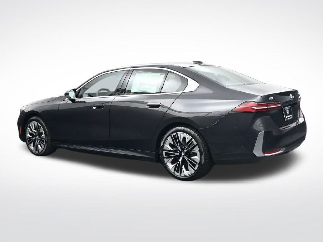 New 2026 BMW i5 eDrive40 AWD/4WD image 7