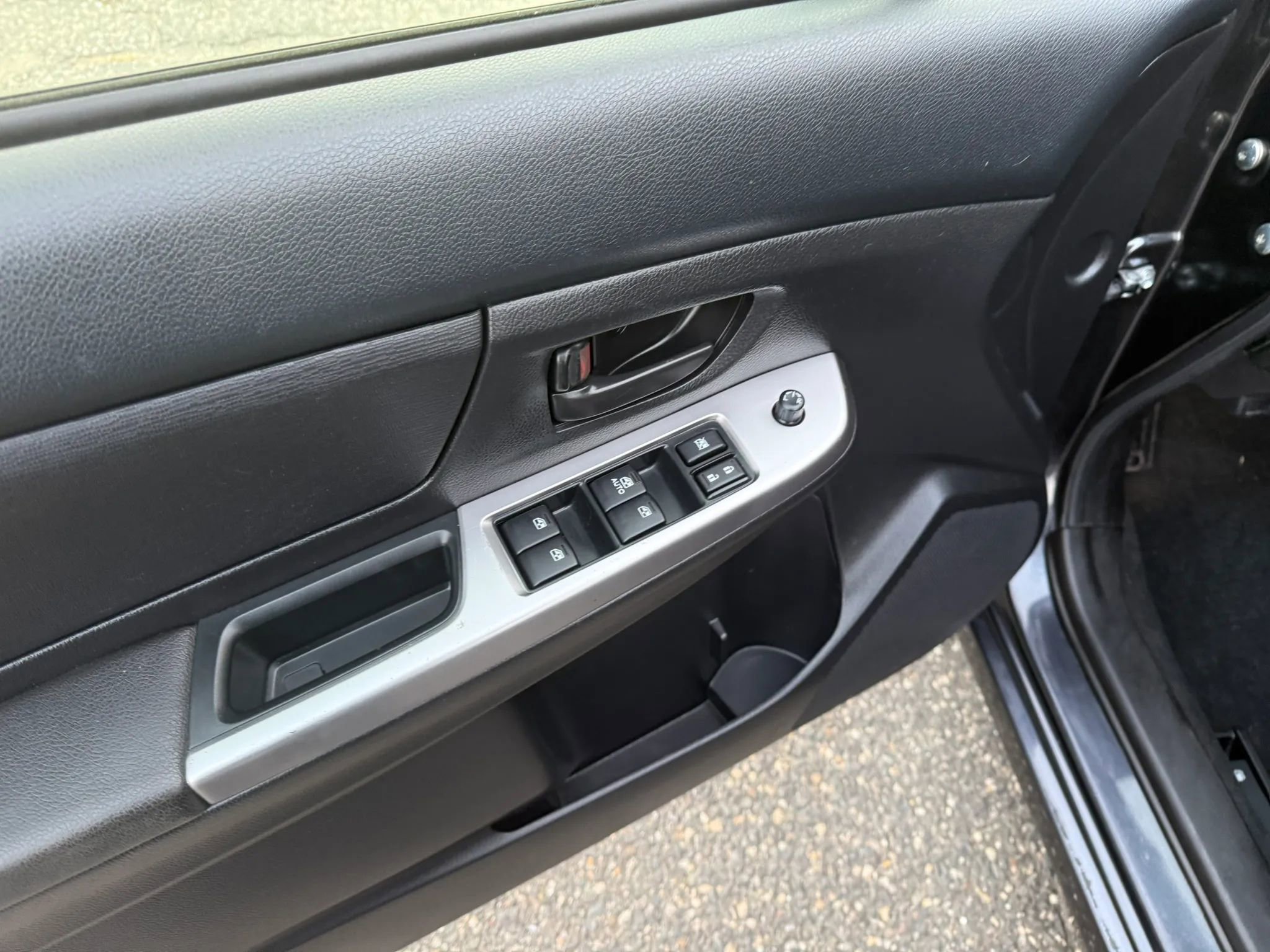 Used 2016 Subaru Impreza 2.0i image 32