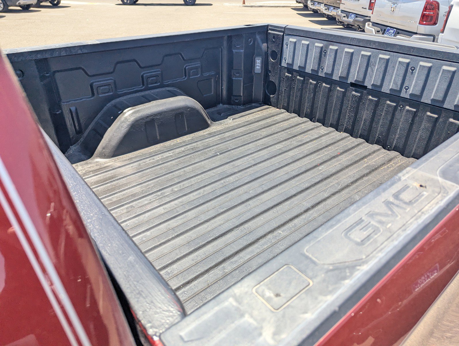 Used 2021 GMC Sierra 1500 SLE RWD image 8