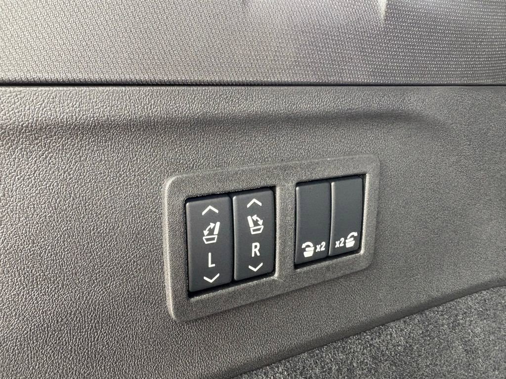 New 2026 Cadillac Escalade IQ Sport 1 w/ LPO, Floor Liner Package image 55