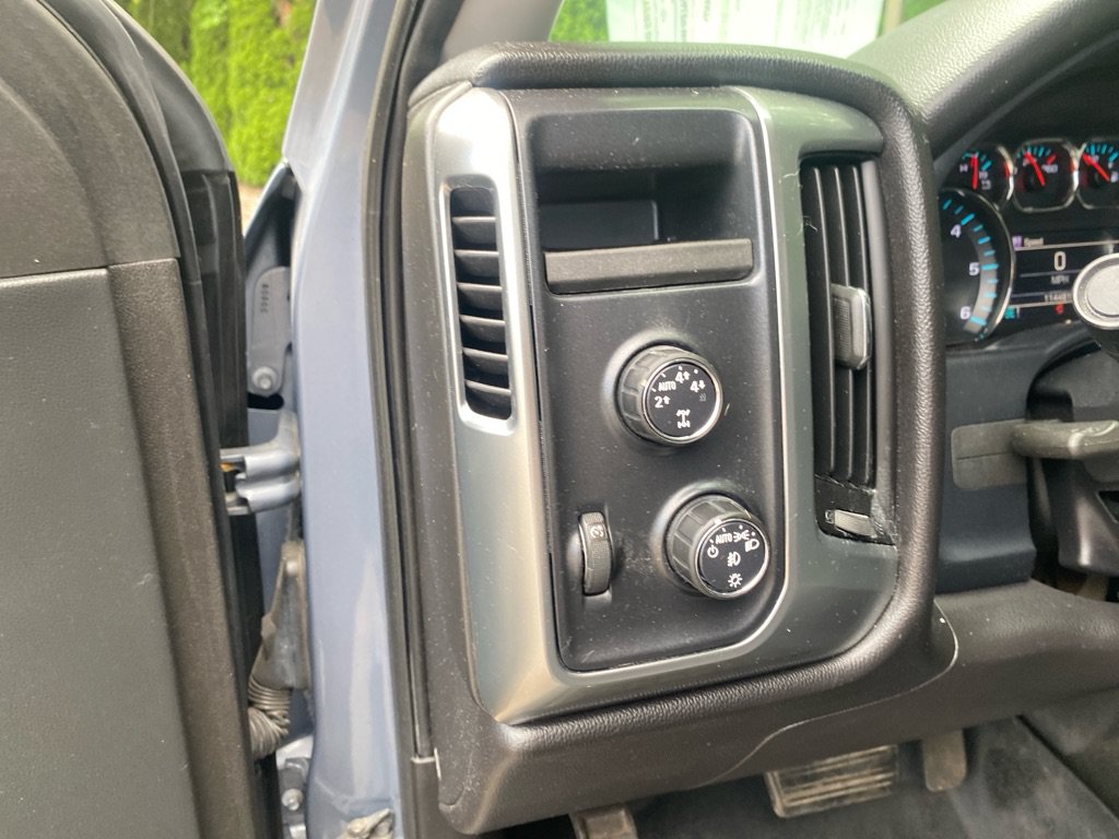 Used 2016 Chevrolet Silverado 1500 LT w/ All Star Edition AWD/4WD image 11