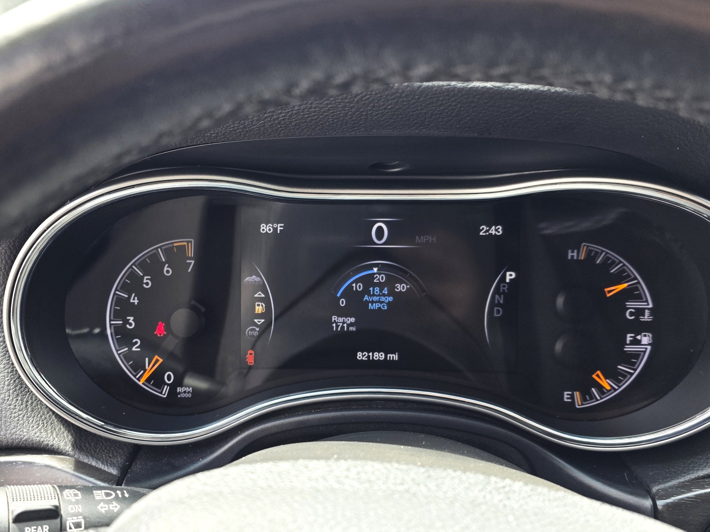 Used 2018 Jeep Grand Cherokee Limited w/ Luxury Group II AWD/4WD image 9