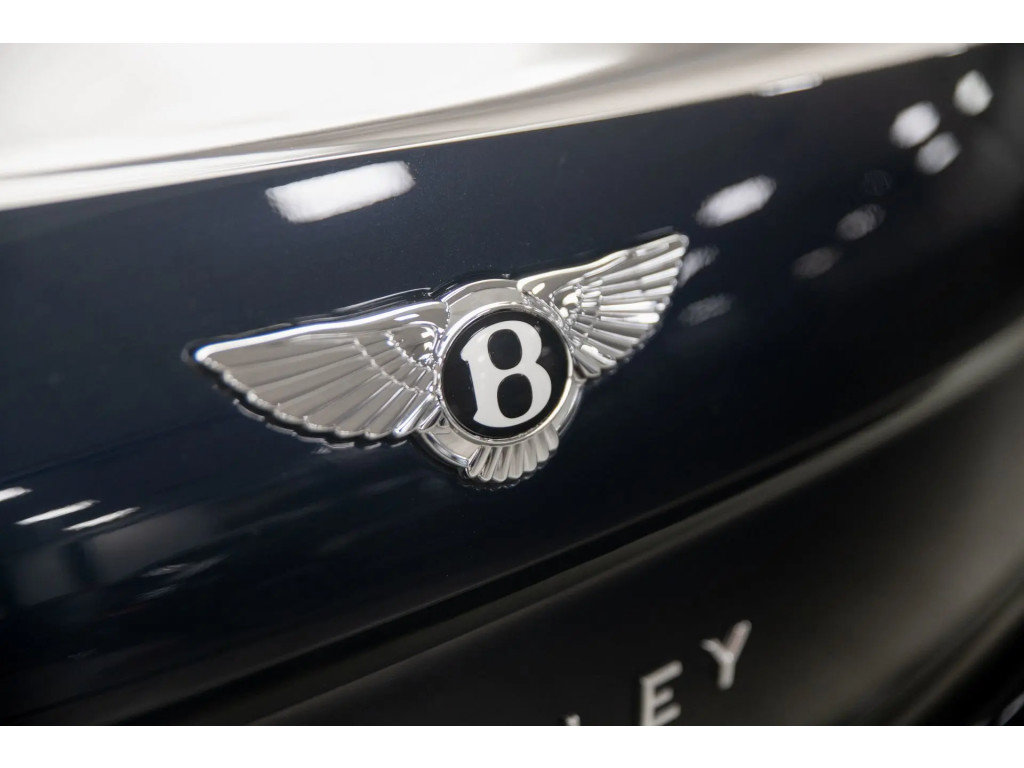 Certified 2023 Bentley Flying Spur V8 AWD/4WD image 46