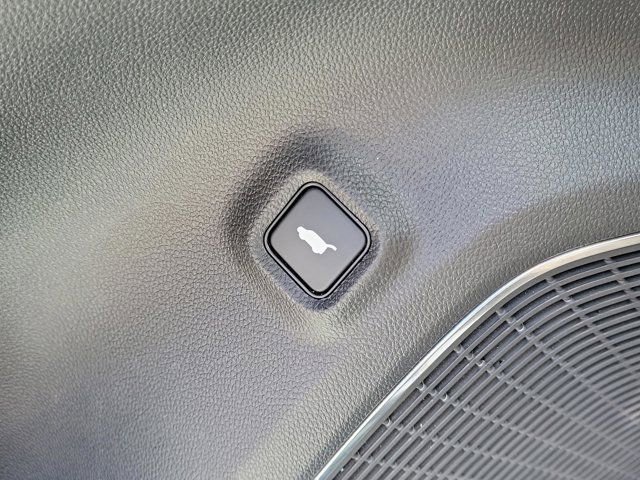 Used 2025 Acura MDX A-Spec image 19