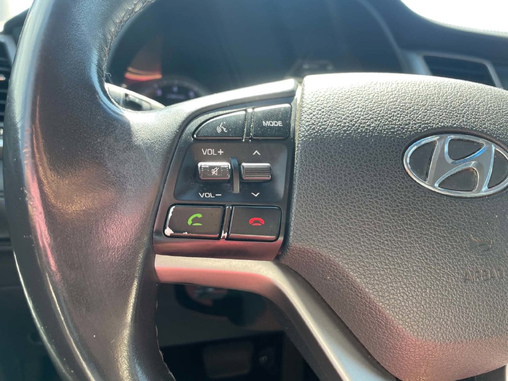 Used 2017 Hyundai Tucson SE Plus FWD image 11