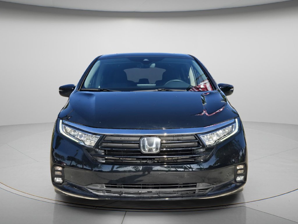 Certified 2024 Honda Odyssey Touring image 4