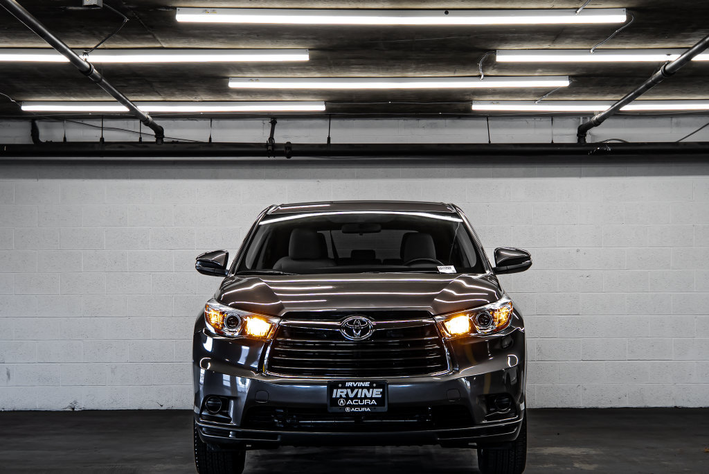 Used 2016 Toyota Highlander LE FWD image 8