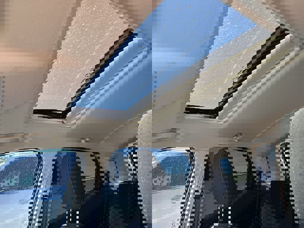 Used 2021 Ford EcoSport SE w/ SE Convenience Package image 13