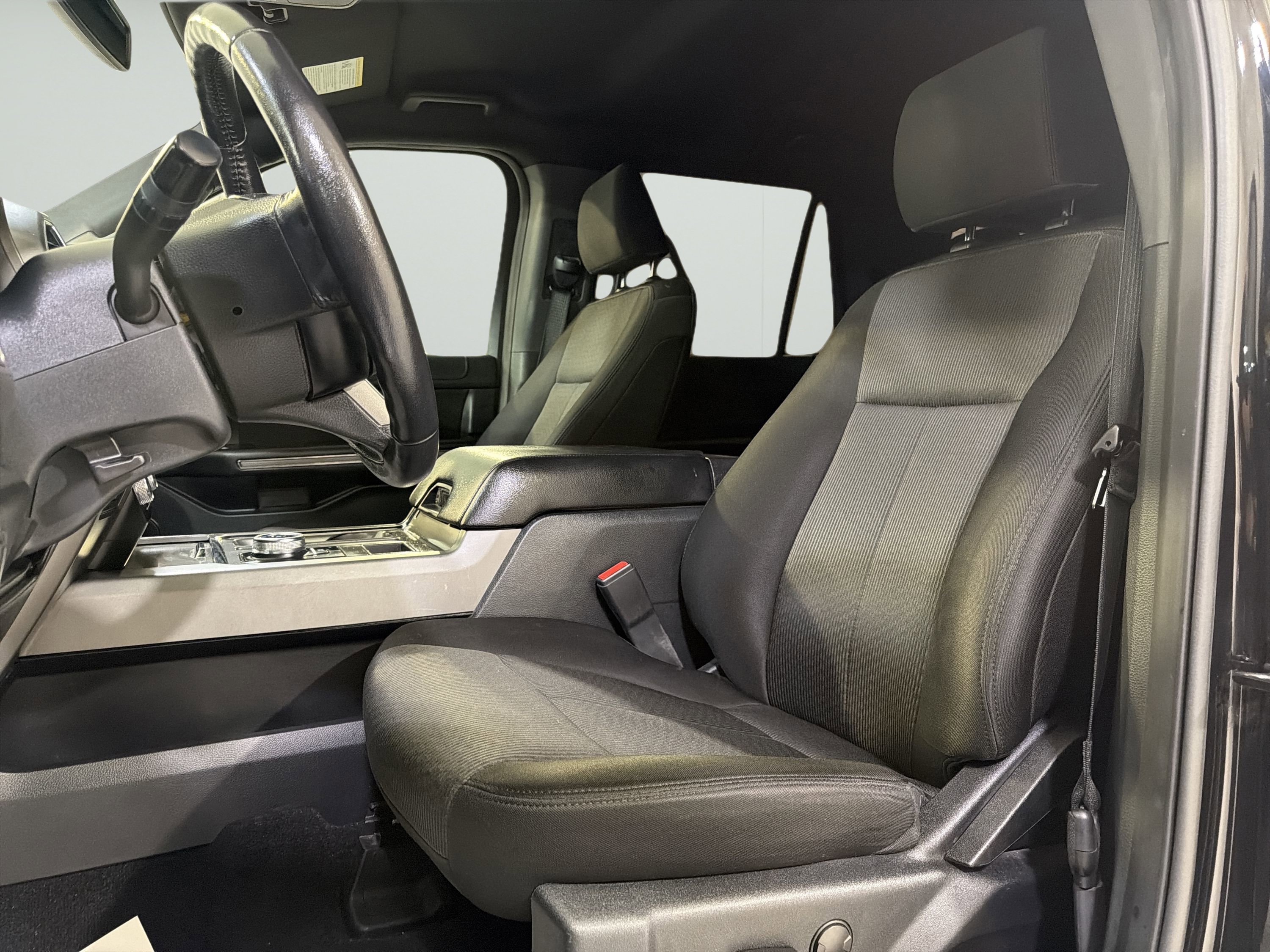 Used 2021 Ford Expedition XLT RWD image 10