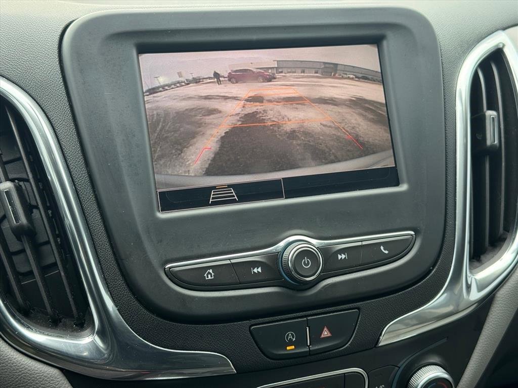 Used 2022 Chevrolet Equinox LS w/ LS Convenience Package image 26