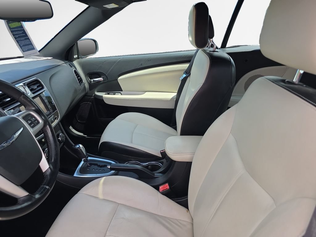 Used 2012 Chrysler 200 Limited FWD image 12