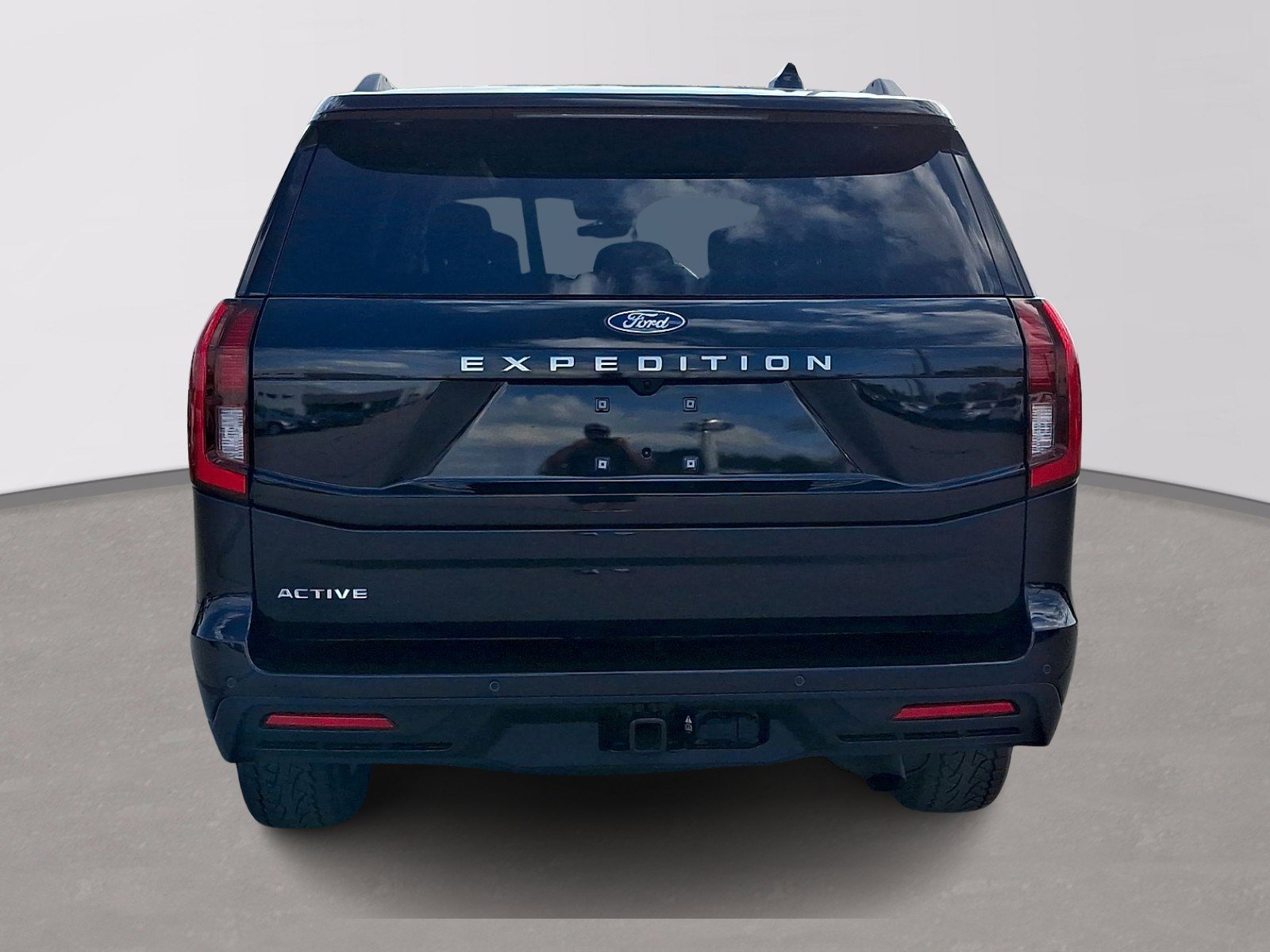 Certified 2025 Ford Expedition Active image 5
