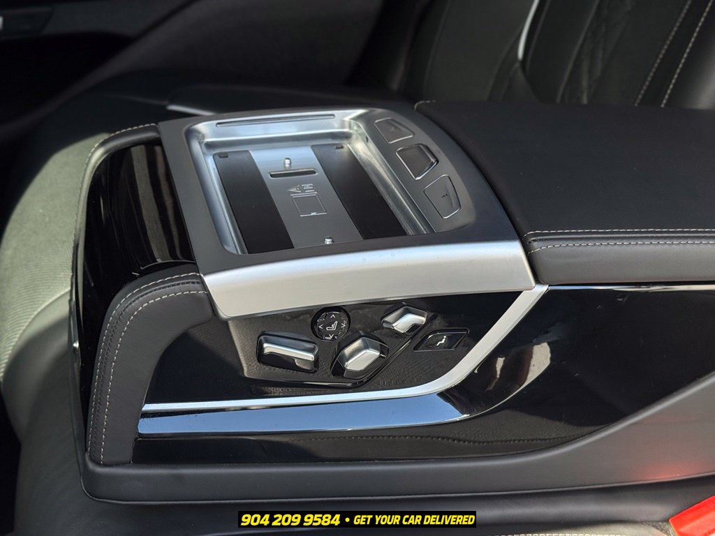 Used 2018 BMW M760i xDrive AWD/4WD image 31