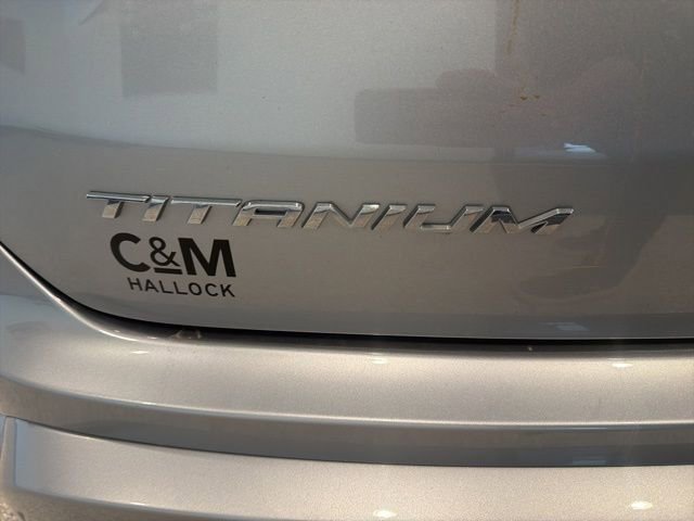 Used 2022 Ford Edge Titanium w/ Equipment Group 301A image 8