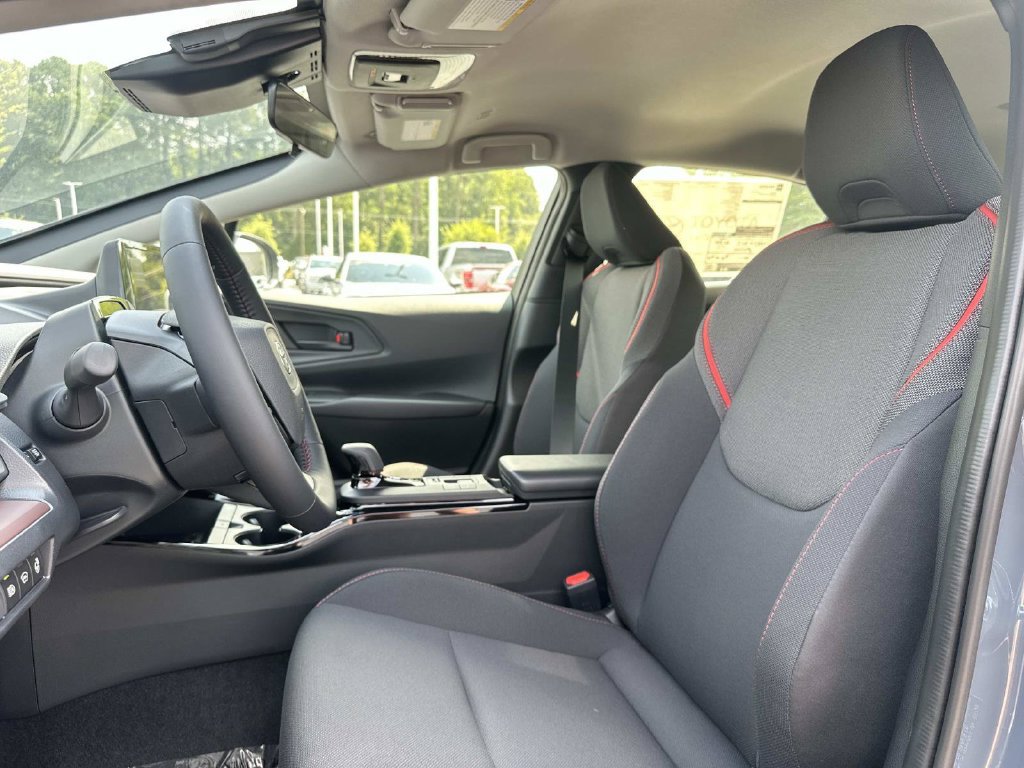 New 2027 Toyota Prius Plug-In Hybrid FWD image 22