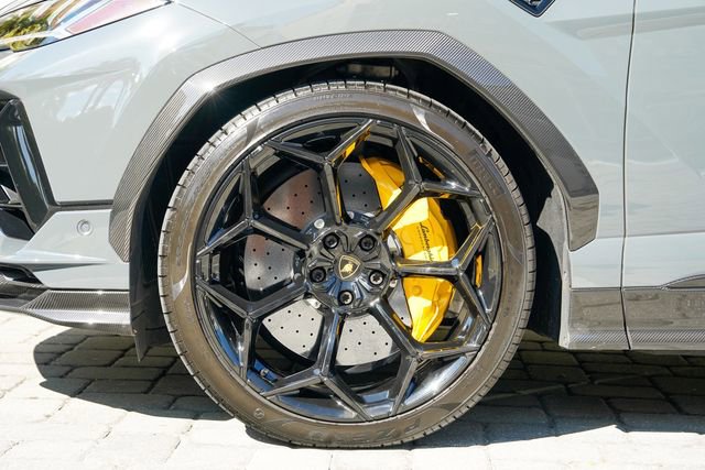 Used 2023 Lamborghini Urus Performante image 14