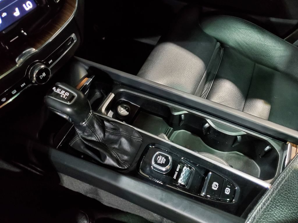 Used 2019 Volvo XC60 T5 Inscription w/ Protection Package Premier FWD image 31