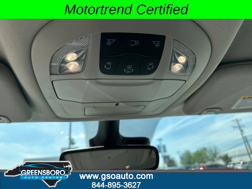 Used 2024 Chrysler Pacifica Touring-L FWD image 32