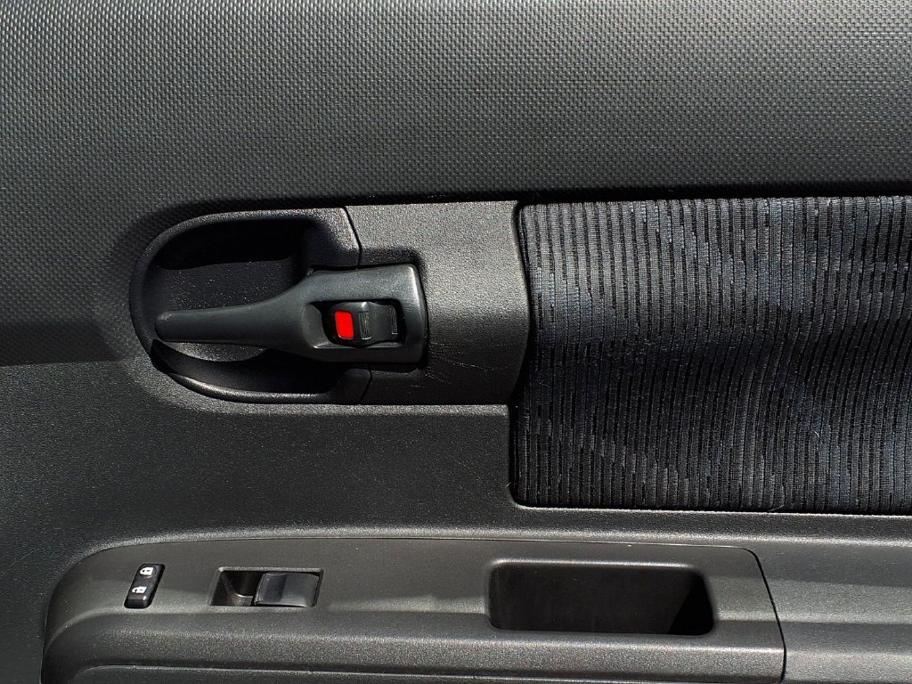 Used 2012 Scion xB FWD image 38
