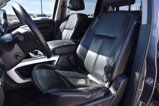 Used 2016 Nissan Titan PRO-4X w/ Pro-4x Convenience Package image 15