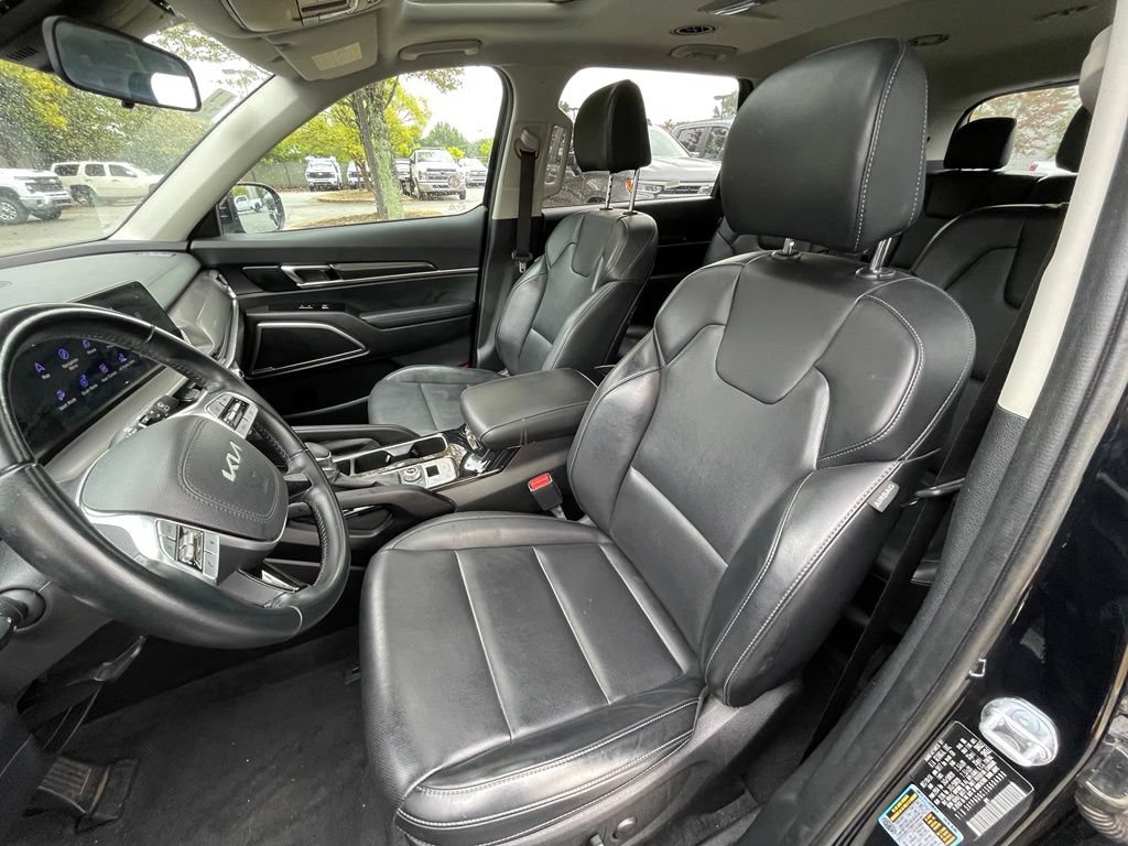 Used 2025 Kia Telluride S AWD/4WD image 23