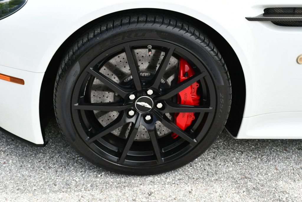 Used 2017 Aston Martin V12 Vantage S RWD image 78
