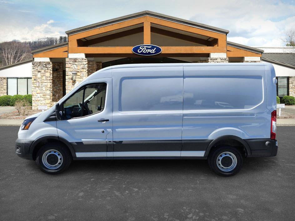 New 2024 Ford Transit 250 148 Medium Roof w/ Load Area Protection Package RWD image 4