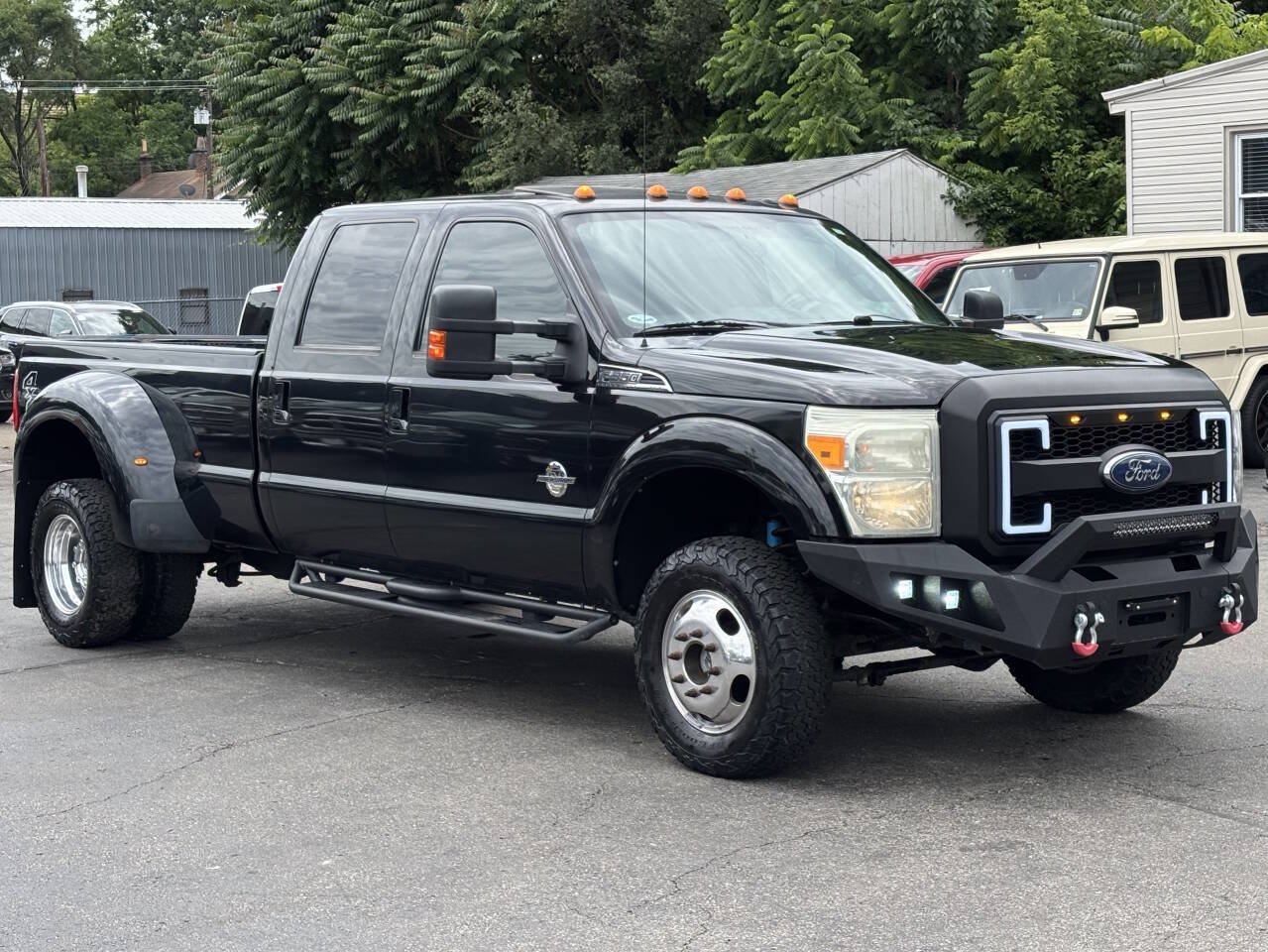 Used 2015 Ford F350 Lariat w/ Lariat Ultimate Package AWD/4WD image 2