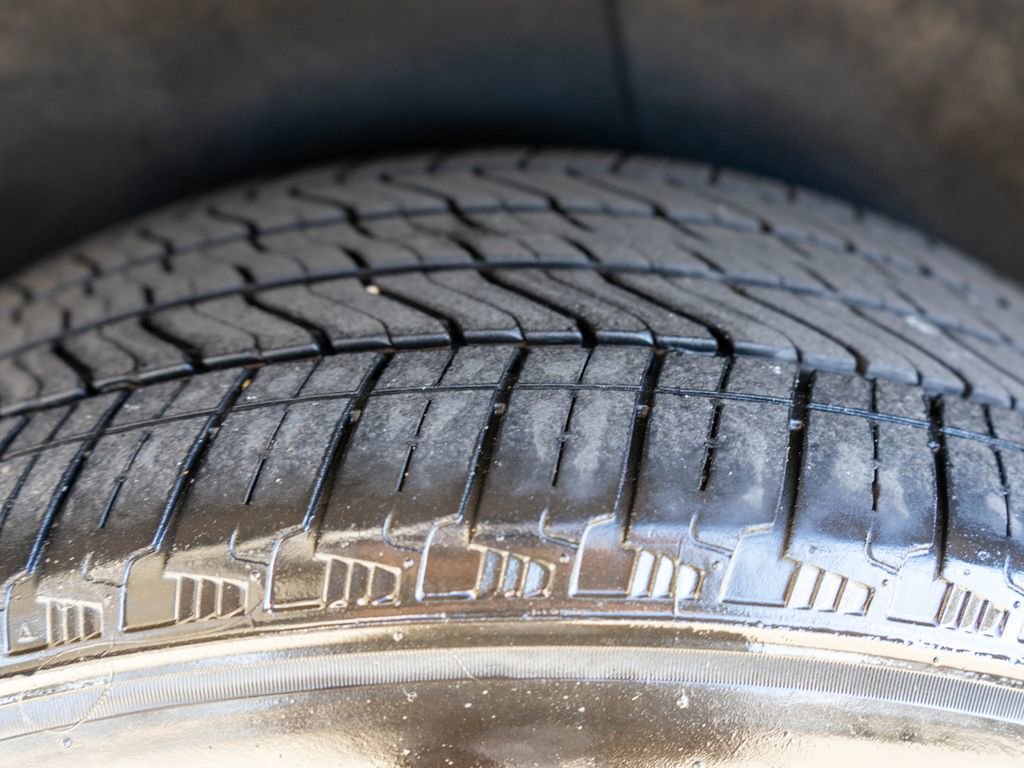 Used 2024 Chevrolet Suburban High Country image 39