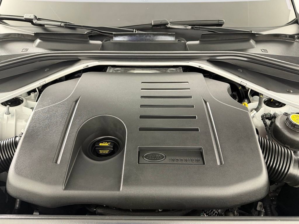 Used 2023 Land Rover Range Rover SE image 38