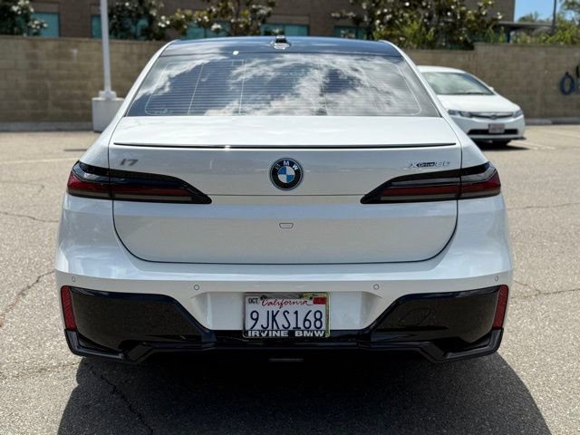 Certified 2024 BMW i7 xDrive60 image 10