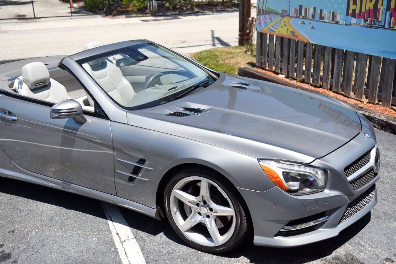 Used 2014 Mercedes-Benz SL 550 image 33