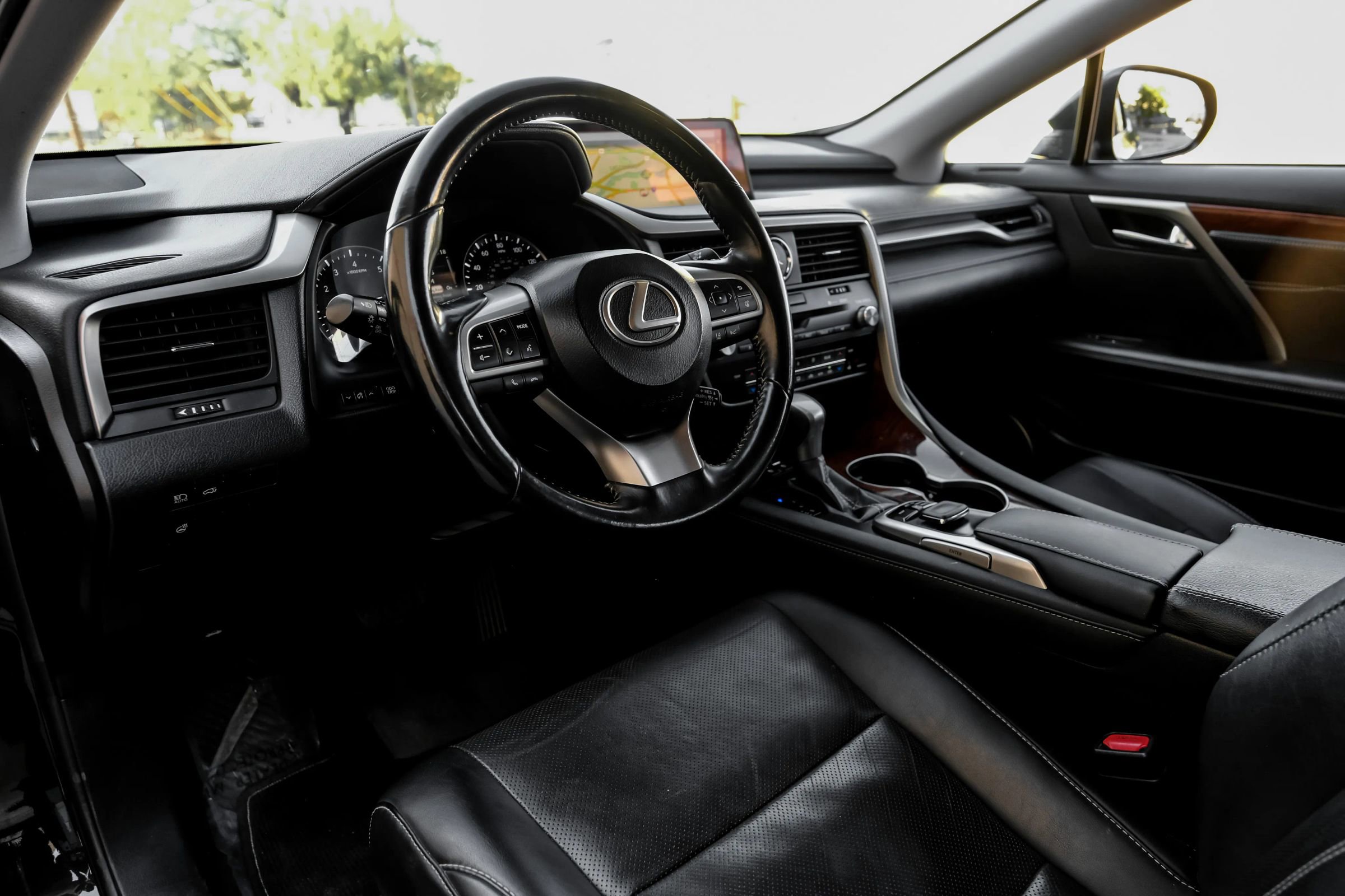 Used 2018 Lexus RX 350L AWD image 3