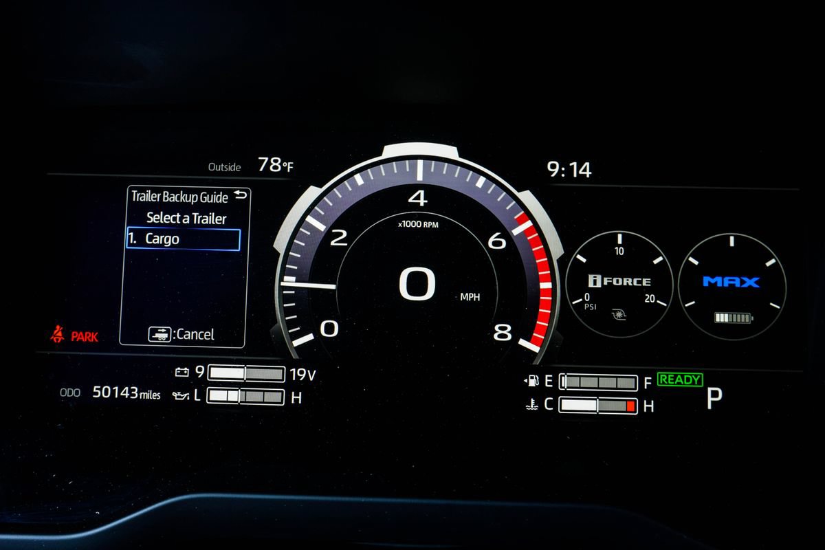 Used 2023 Toyota Tundra Capstone AWD/4WD image 29