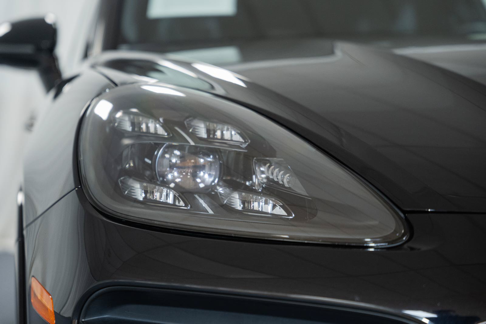Used 2021 Porsche Cayenne GTS AWD/4WD image 14
