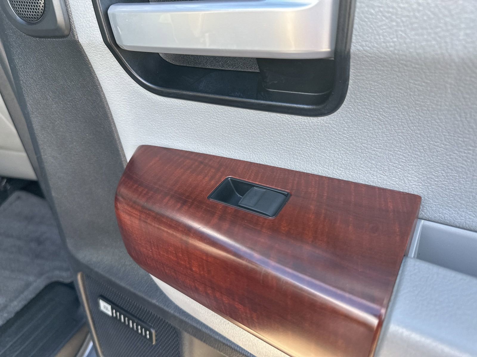 Used 2014 Toyota Sequoia Platinum AWD/4WD image 49