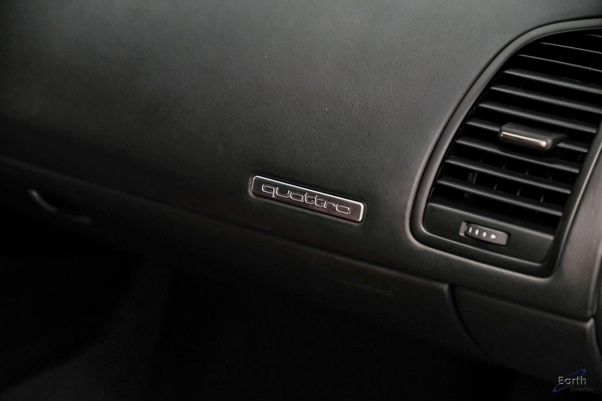 Used 2010 Audi R8 V10 image 61