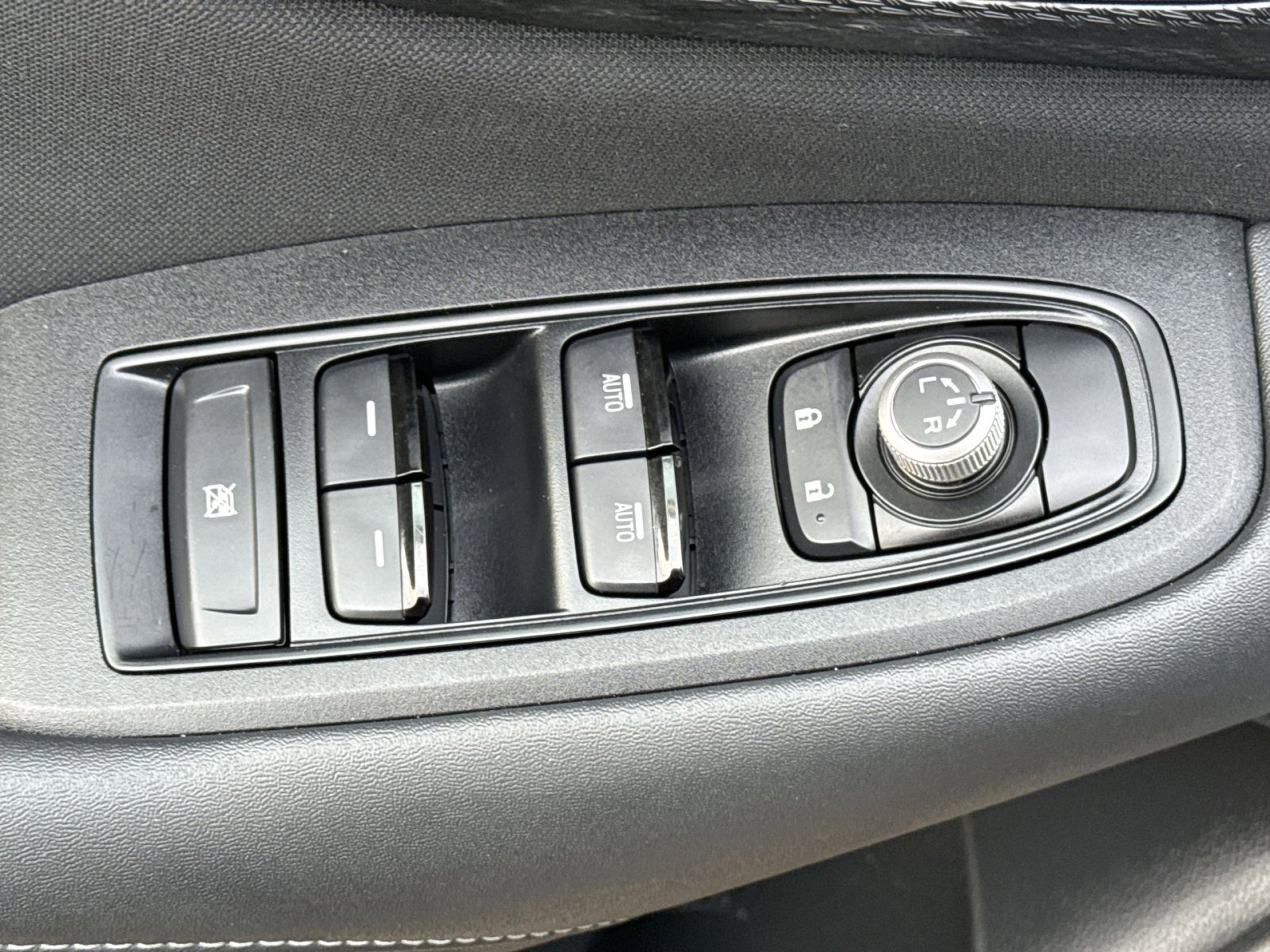 Used 2023 Subaru Outback Premium image 15