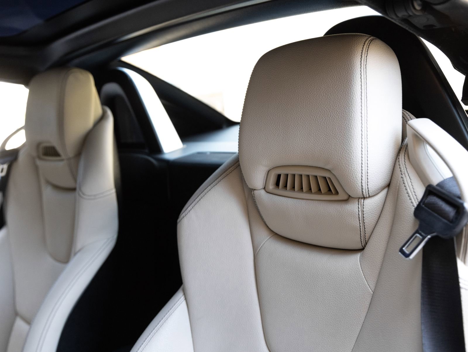 Used 2013 Mercedes-Benz SLK 250 image 25