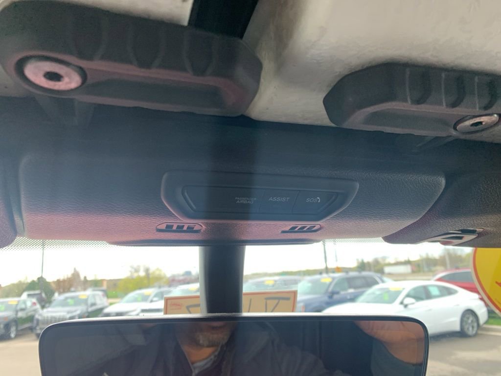 Used 2021 Jeep Wrangler Unlimited Sahara w/ Uconnect 4C Nav & Sound Group AWD/4WD image 25