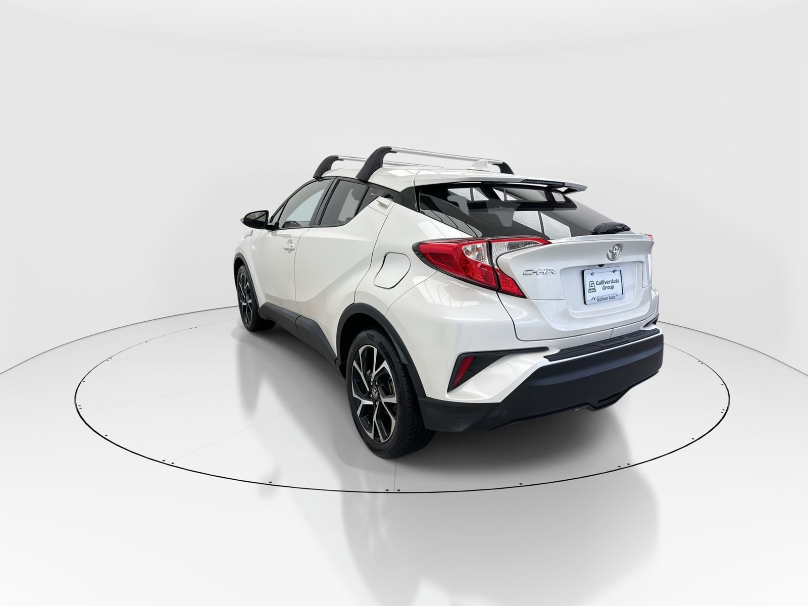 Used 2021 Toyota C-HR XLE image 6