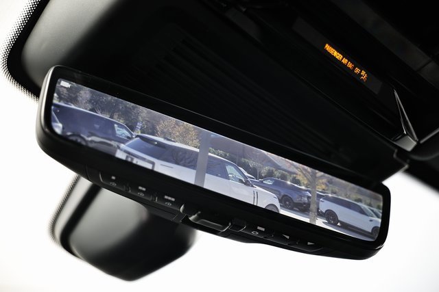 New 2025 Land Rover Range Rover Long Wheelbase SE image 49