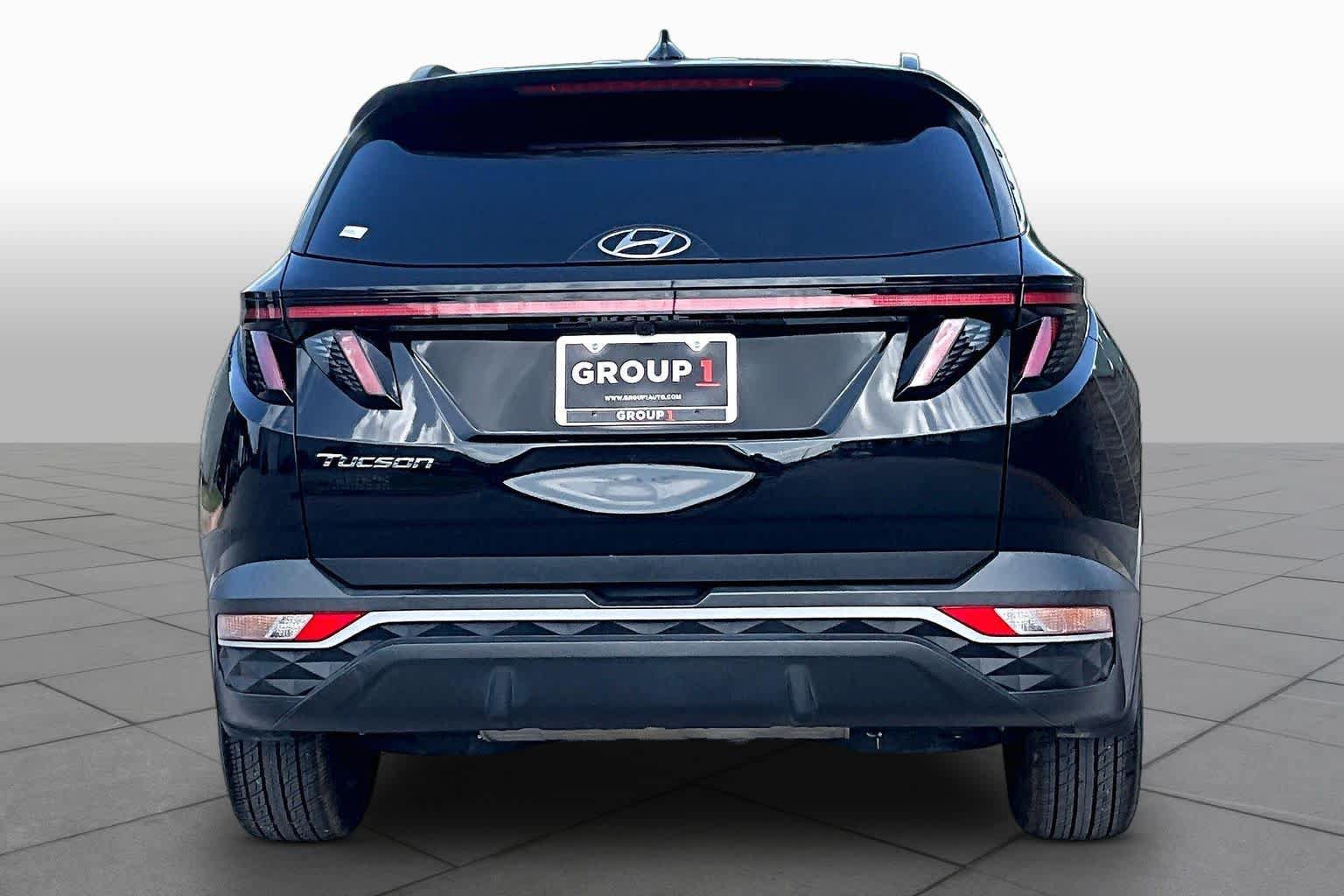 Used 2022 Hyundai Tucson SEL w/ Convenience + Premium Package FWD image 5