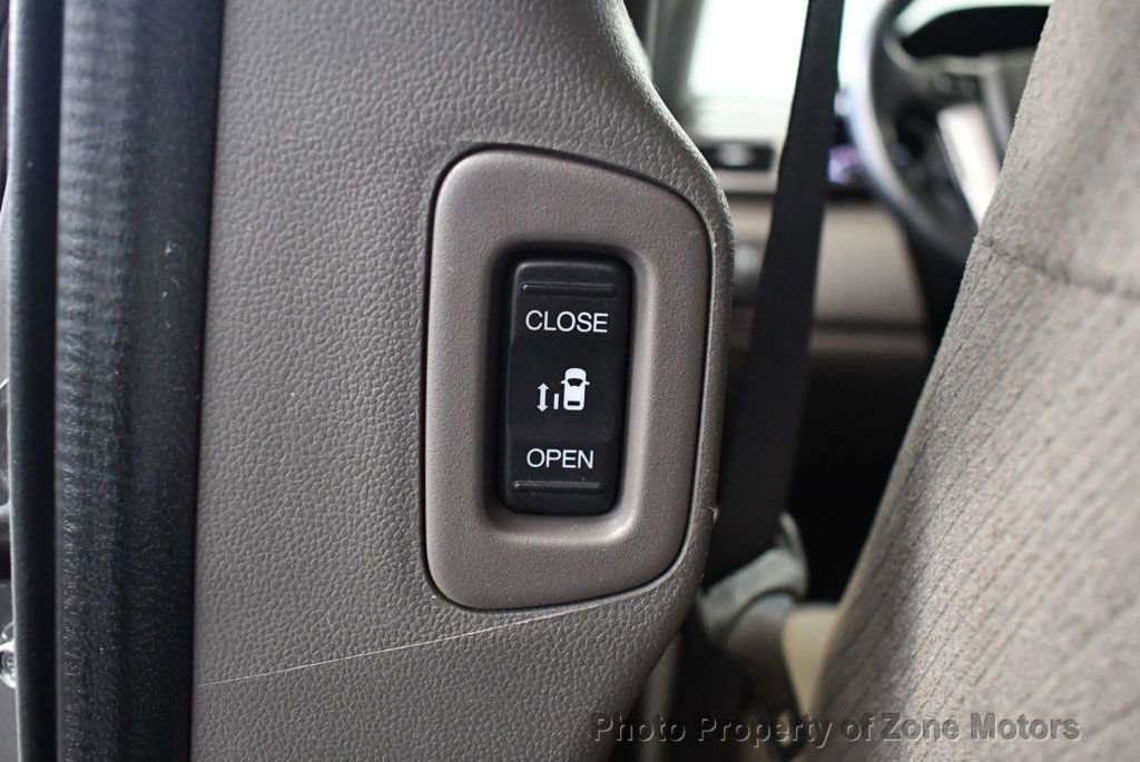 Used 2015 Honda Odyssey EX image 23