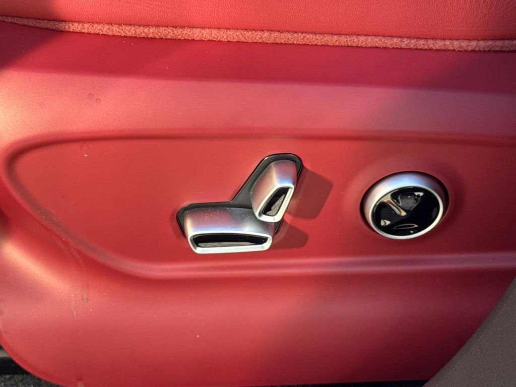 New 2026 Maserati Grecale Modena image 18