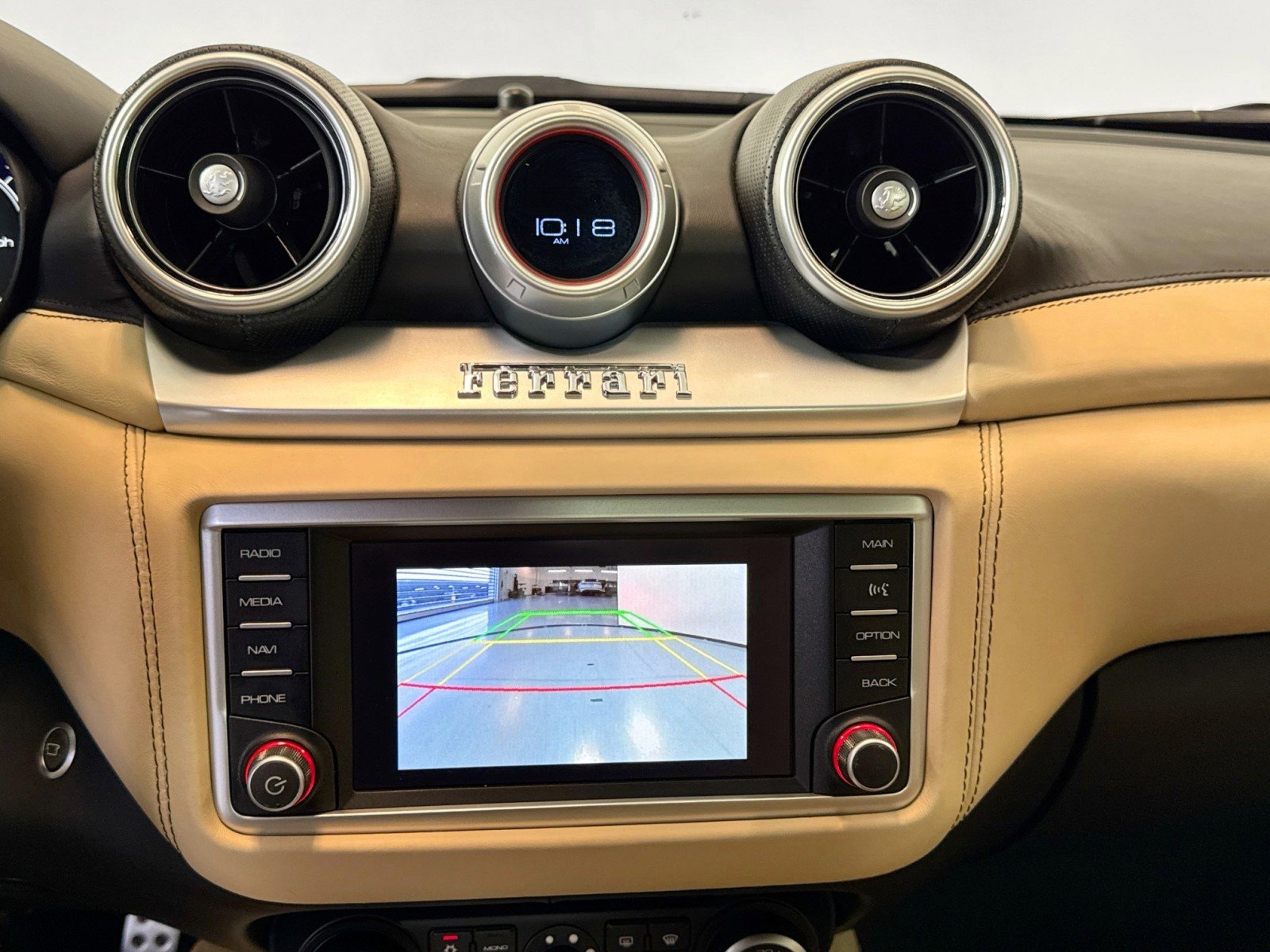 Used 2017 Ferrari California T image 18