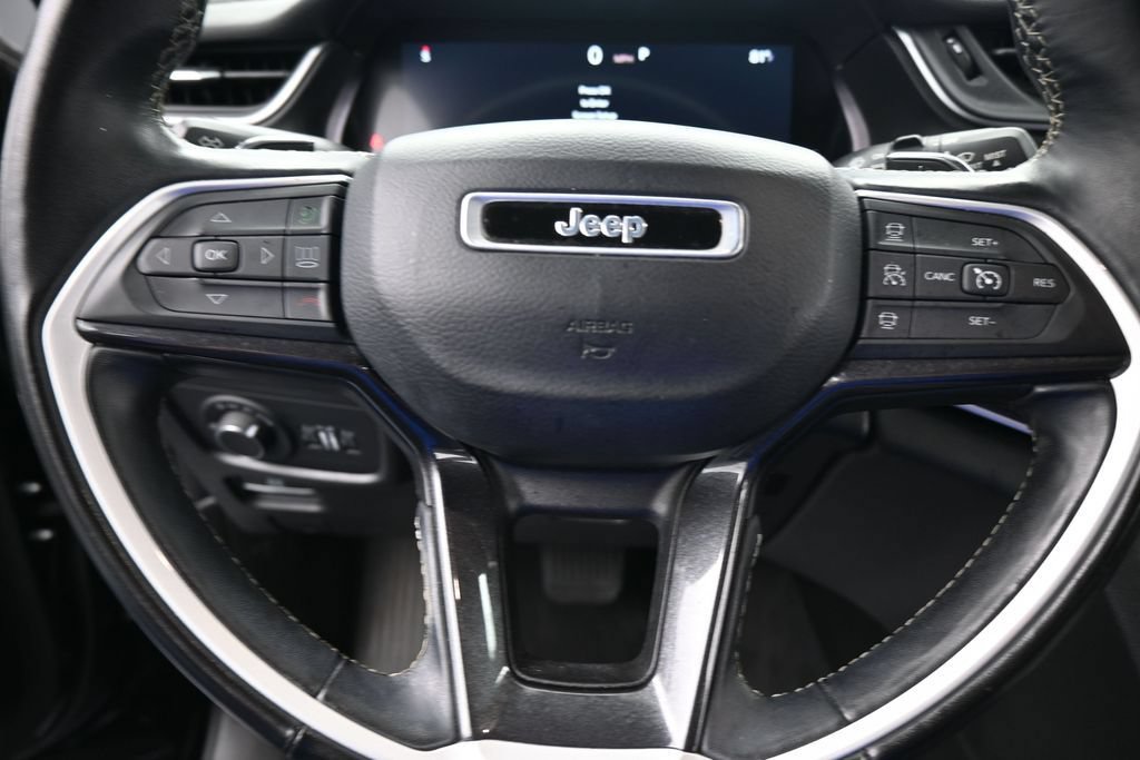 Used 2022 Jeep Grand Cherokee L Laredo RWD image 33