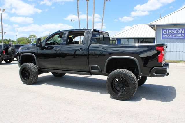 Used 2024 Chevrolet Silverado 2500 LTZ w/ LTZ Plus Package AWD/4WD image 7